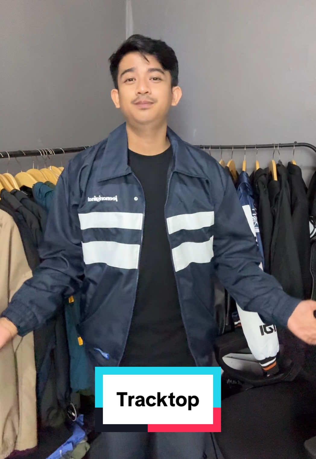 Jaket Tracktop lagi promo harga #promoseruweekend #jakettracktop #tracktop 
