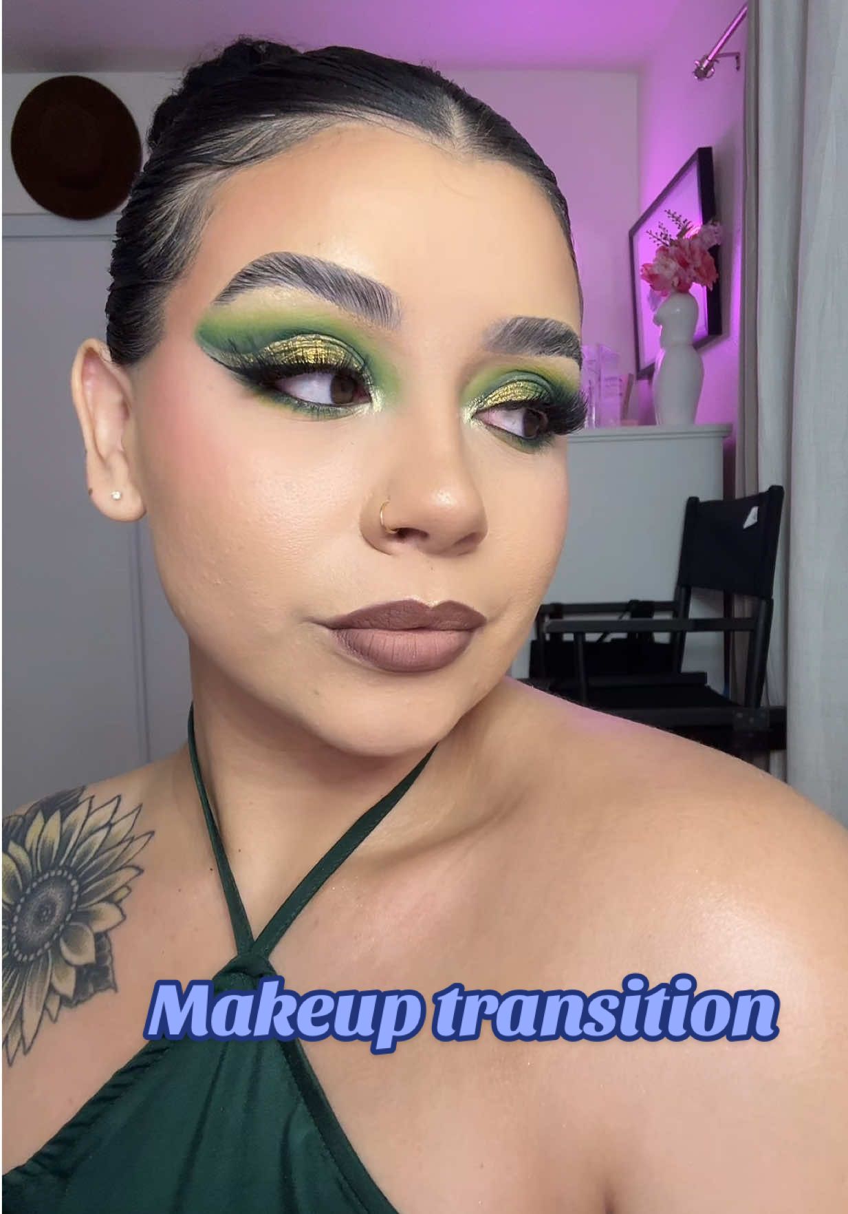 💚🪲🧩 #transitionmakeup #greeneyeshadow  #cutcrease #2016makeup 