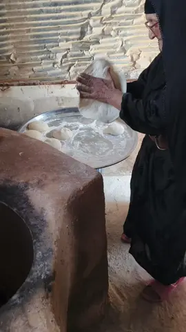 خبز تنور طين#اعادة_النشر🔃 