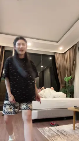 Vào việc🤣