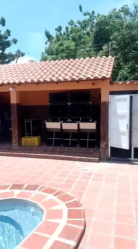 Hoy Piscina Los WILMERS