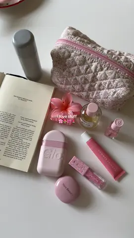 overconsumption core but i love all my girly things 😭💗 #itgirl #thatgirl #girltherapy #aesthetic #girlygirlaesthetic 