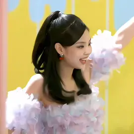 دلع جيني>الكيبوب #kpop #blackpink #blink #jennie 