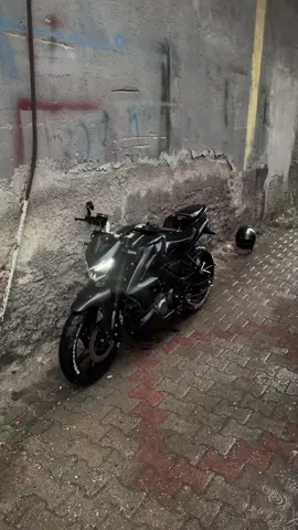 1 numarayım#keşfet #beniöneçıkart #fypage #motorcycle #srk125s 