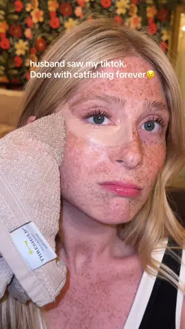 which one of you sent it to him😣 #makeup #freckles #beauty 