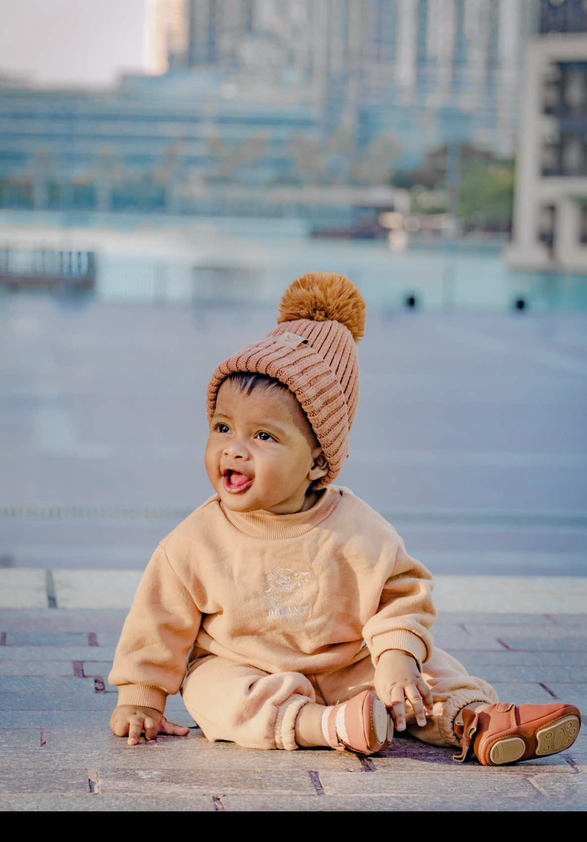 Little sunshine in the city of dreams ☀️🏙️🧸  #DubaiDays #BabyAdventures #CutieInTheCity #SenyaAmaylie #babysdayout #Dubai #uae #BurjKhalifa #ඩුබාය්🇦🇪අහස❤යට🇱🇰  @Samadhi Abeysooriya 