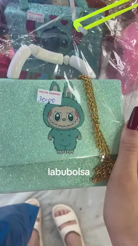 Eu não sabia que tinha como existir tanta variação de Labubu assim #humor #meme #floptok #labubu #mulherdepreso🔓🕊👫💍 