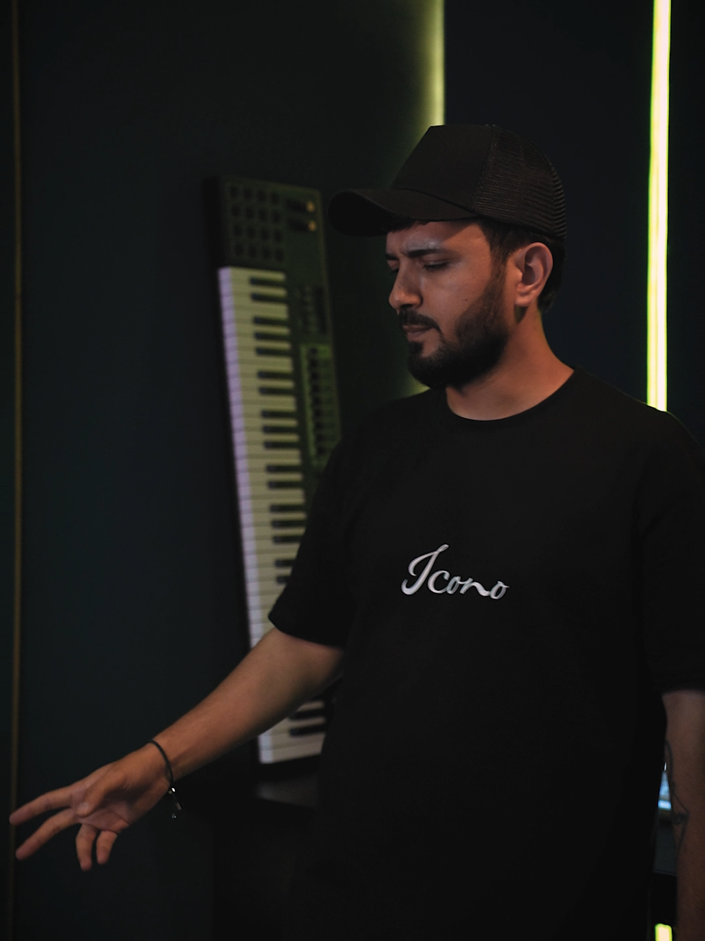 Yaslan (cover) #theeyl  #yaslan  videography: @Ali Abbasov  #cosmosrecords #turalgarayev