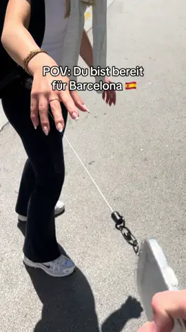 Jetzt bin ich bereit für Barcelona! 🇪🇸 Keine Chance für Taschendiebe – mit Peak Protect ist mein Handy sicher 💪📱 #PeakProtect #BarcelonaReady #AntiDiebstahl #Handysicherung #ReiseGadget #TaschendiebeAchtung #TravelSafe #ReiseMustHave #barcelona #spain 