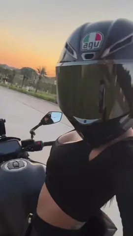 #متابعه #اكسبلور  #افنوع #افنوعيم🏍♥️  #دراجه_ناريه🏍️  #مشاهدات #tiktok #tmax #بنات #بنت #فكره_فيديو #fyp #foryou  #bmw #z900 #z900kawasaki 