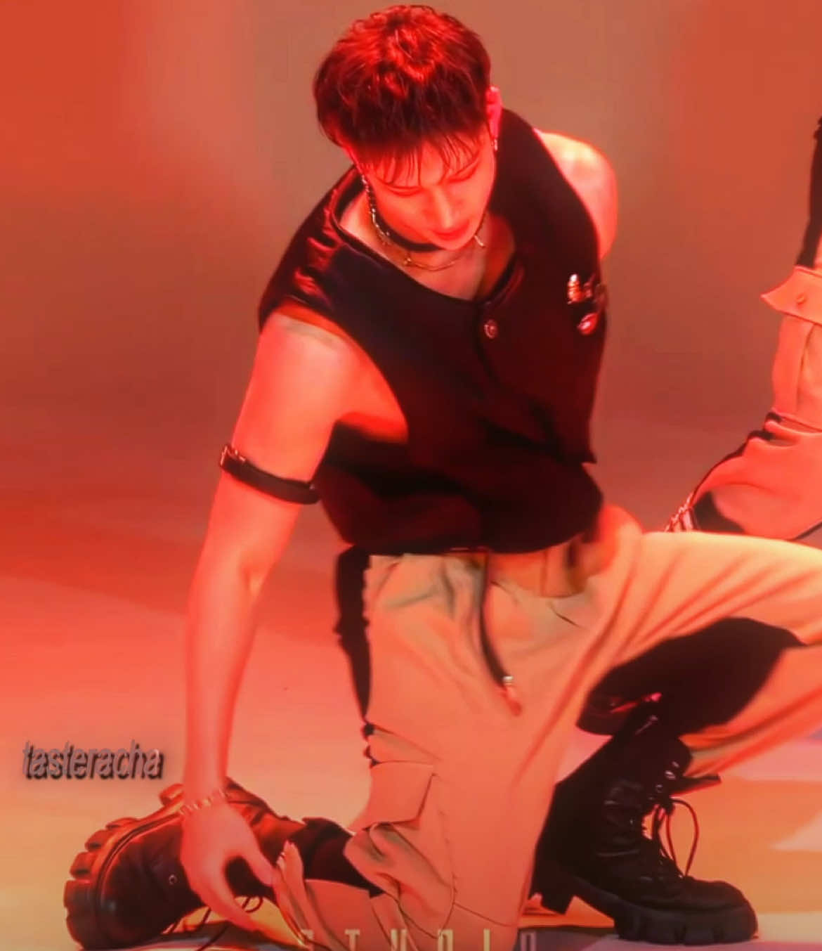 MOVE YOUR FEET TO THE RYTHM #bangchan #skz #straykids #skzedit #straykidsedit #kpop #edit #fy #fyp #viral 