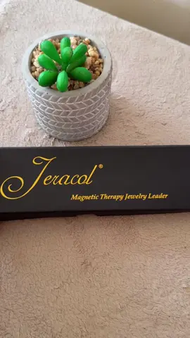 Magnetic therapy bracelet #jeracol#magneticbracelets#bracelet#ladiesbracelet#tiktokmademebuyit#spotlight#tiktokdeals#