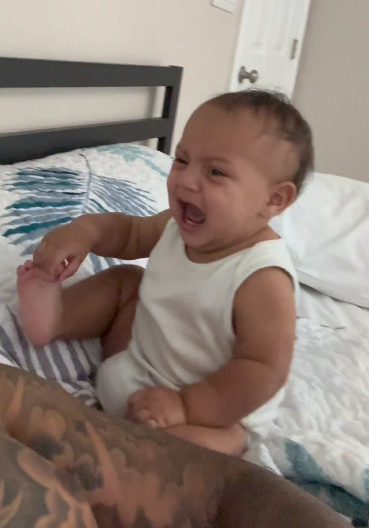 Ain’t no way he crashing out cause I don’t have milk 😭😂😂 @Zaza #larobenz #zaza #babies 