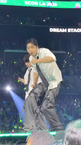 No words to describe this man #kconla #johnnysuh #nct127 #nctzen #nct 