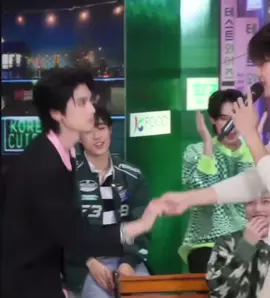 ❤️❤️❤️ I love how giddy they look while dancing together 😍😍😍🫶🏻🫶🏻🫶🏻 just both enjoying the other’s company #joongarchen #joongarchenaydin #dunknatachai #dunknatachaiboonprasert #joongdunk #joongdunkisreal #fyp 
