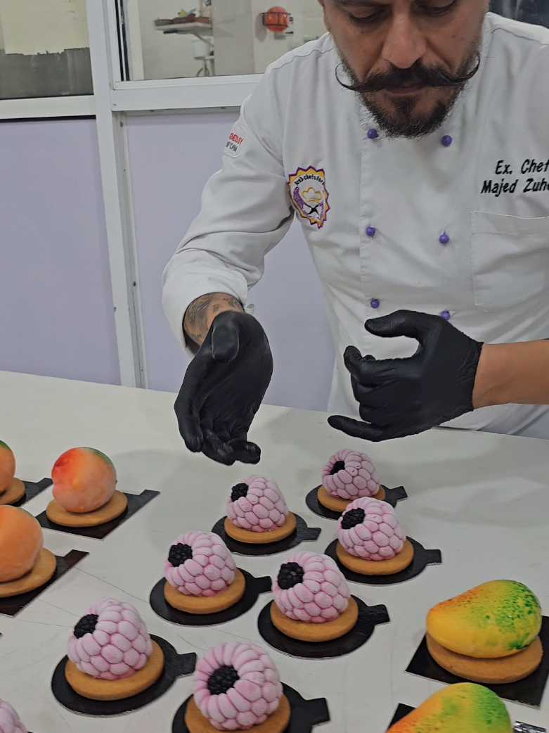 #ماستر_شيف_ماجد_زهير #المانيا #السويد #كندا #اميركا #استراليا #لبنان #سوريا #العراق #الكويت #البحرين #قطر #السعودية #الامارات #مصر🇪🇬 #السودان #الجزائر #تونس #المغرب @Chef Kamar Deeb... @jaafarnaboulsi4 @Chef Richard @Ashraf ARnaout @Tarzan 