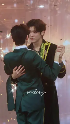 250802 dancing in the moonlight with you 💞 THE PRINCE OF EMMALY #TheNextPrinceFinalEP  #JimmyOhm #จิมมี่โอม #ohmkrit #จมอ่านว่าจอมอ @ohmkrit @jimmy.jimmoi 