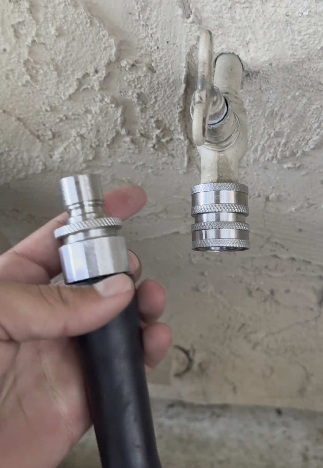 Quick connects for your hose!#hose #gardening #yardwork #quickconnect #hoseadapter 