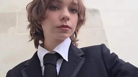 Emma Myers via Instagram story.  📽 (02/08/25) #emmamyers #enidsinclair #wednesdayaddams #emmamyersedit #pipfitzamobi 