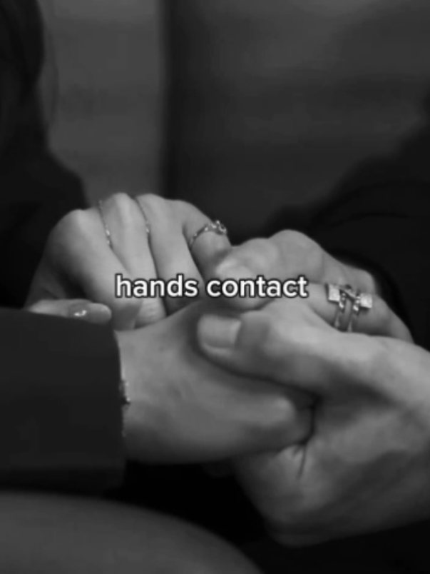 hands contact🥹❤️‍🩹 #HALZEY #handscontact #hudutsuzsevda #h4ediits #HALZEY 