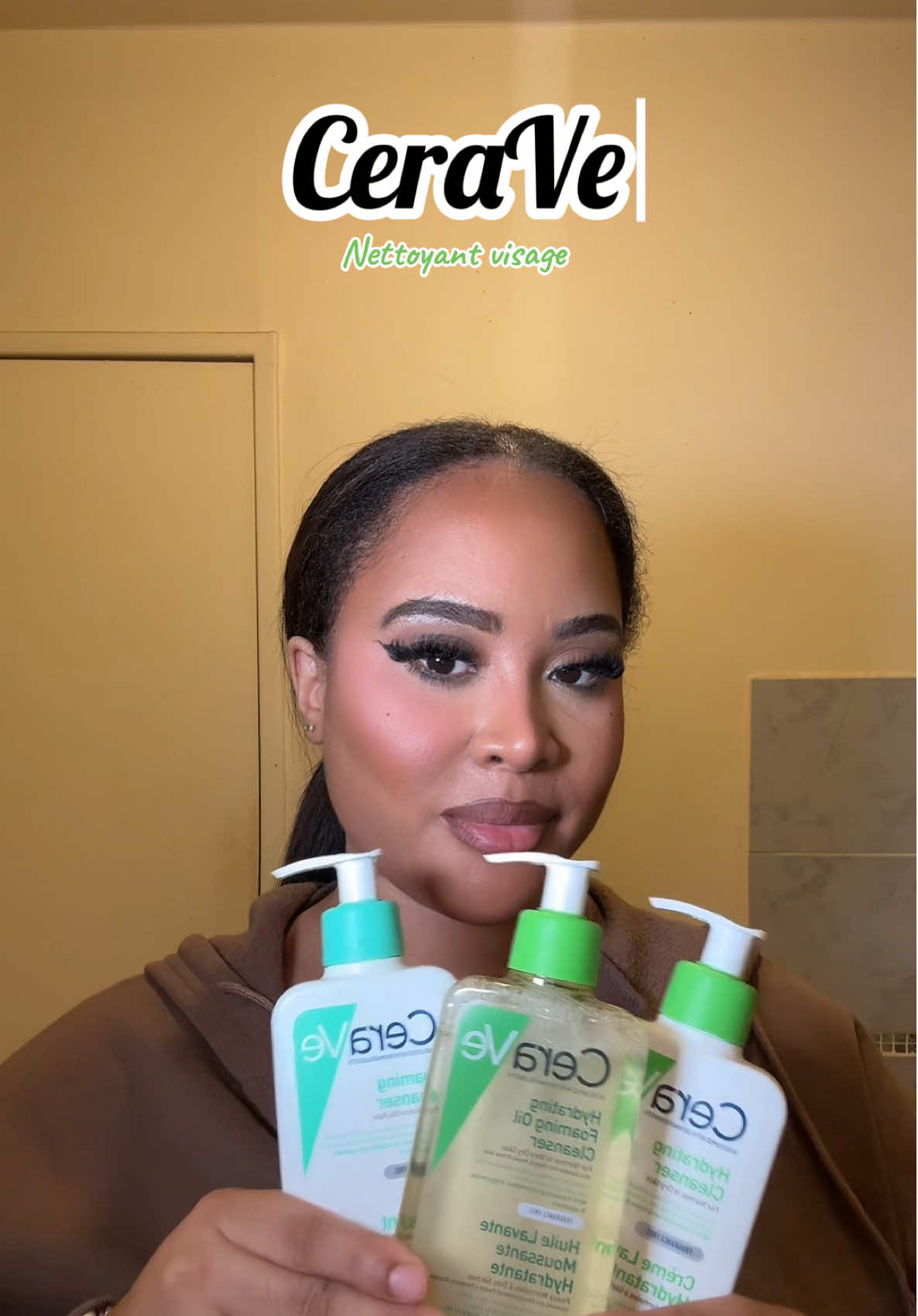en #partenariat avec CeraVe J’utilise L'huile lavante moussante de @CeraVe  Formats disponibles : 236 ml et 473 ml. Testée sous contrôle gynécologique. Elle est adaptée pour toute la famille : nourrissons dès 1 mois, enfants et adultes. #skincare #ceracleanser #cerave #fyppp 