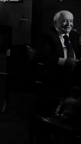 #deyerli_statuslar 