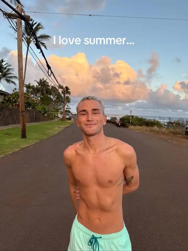 Best holiday #halloween #parishilton #fyp 