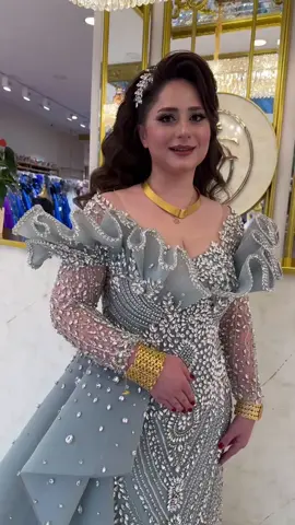(مصنع سحرالشرق تصميم فساتين)تحت اشراف مصممون متخصصون اشغال يدويه ✅ تصميم وتفصيل بالطلب ‏‎✔️نصمم القماش شك يدوي  ✔️ التفصيل متاح حسب الطلب ‏‎📲ا ع ليس لنا اي فرع ولا يتبع لنا اي حساب اخر لاقمشة سحر الشرق    ‏‎عندك مناسبه وحابه تكون لكـِ اطلالة الفنانات والمشاهير 💎🤗  ‏‎تابعي حسابنا وشوفي تنفيذنا لافخم التصاميم  ‏‎العالميه والمحليه بادق التفاصيل  ‏‎💎 💎 ‏‎متخصصون بتصميم وتفصيل افخم اقمشة العرايس واقمشة سحر الشرق والفنانات والمشاهير  ‏‎المرصعه بالكريستال والمشكوكه باليد بكل دقه وحرفيه 💎👗👑👍 ‏‎حيث نصمم جميع المقاسات ونوفر كل الالوان . ‏‎( مستعدون لتصميم اي موديل من خارج حسابنا) . ‏‎والتعديل عليها بمايناسب اذواقكم ☝🏻👍 ‏‎❤️التعديل متاح لاي موديل ❤️ ‏‎   🌐 تسويقي اون لاين فقط 🌐 ‏‎طريقة الطلب ‏‎✅اما تطلبي القماش فقط مع البطانه والتركيبات ‏‎بدون تفصيل  ‏‎ ✅او تطلبي القماش شامل التفصيل ‏‎👗✂️🧷📌 ويوصلك مغلف جاهز. ‏‎✅مدة الطلب ١٥ يوم لشهر حسب ضغط الشغل والطلبات ‏‎✅توجد لدينا خدمة الطلب المستعجل وذلك بفارق سعر يضاف على السعر الاصلي . ‏‎✅ القماش شغله شك يدوي كامل امام وخلف  ‏‎مقصوص عالموديل بمقاساتك جاهز للخياطه من الجنبين ويتركب شغلها تركيب . ‏‎اما البطانه تجي غير مقصوصه بالمتر . ‏‎✅ مدة التفصيل اسبوعين بعد تصميم القماش . ‏‎✅ بالنسبه للمقاسات نصمم الاقمشة حسب مقاسات الزبونه من سمول وحتى اكس لارج  اما المقاس الكبير جدا  يعمل طلبيه بفارق في السعر  ‏‎✅ تؤخذ القياسات من مشغل مكتوبه ومرسومه كامله. ‏‎✅التعديل وتغيير اللون متاح لاي موديل .لطلب من داخل السعودية  0508018058# لطلب من خارج السعودية  00966508018058 ‏ ‏‎#فساتين_زفاف#مصممين#zuhir_murad#فساتين_انيقه#wedding#فساتين_راقيه#فستان_سهره#فساتين_افراح#فساتين_ملكه#فساتين_زواج#فساتين_خطوبه#حوامل#فساتين_حوامل#افراح#ازياء#تنسيقات#ميك_اب_ارتست#مشاهير#موضه#ستايل#nanodress#اناقه#اقمشة_سحر_الشرق#جسميكو#fashionblogger #ايلي_صعب#ziadnakadcouture