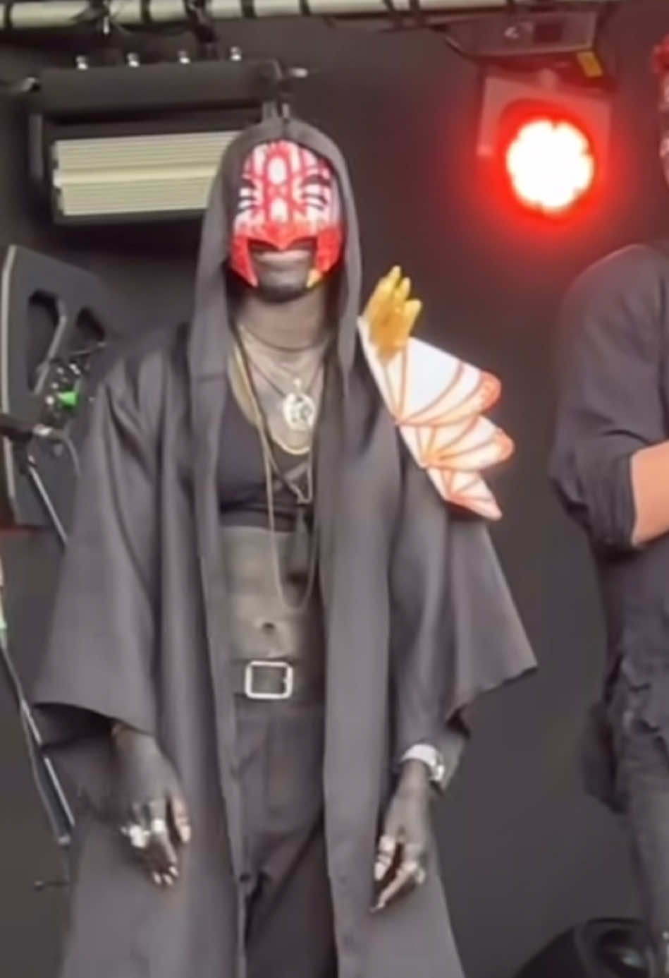 було дуже круто, люблю ходити в косплеї і радувати людей #sleeptoken #vessel #fainemisto #lviv #takemebacktoeden 