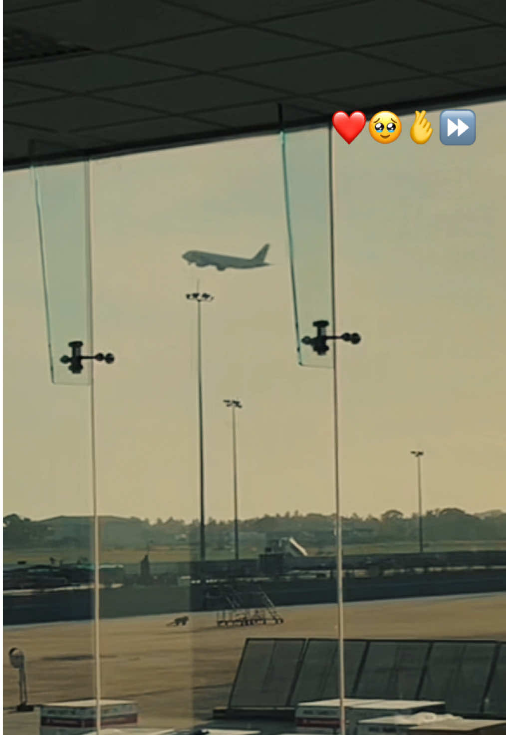 ආයේ කවදද ලංකාවට යන්නේ ??? 🥹 #dubai #ඩුබායි🇦🇪අහස❤යට🇱🇰 #ඩුබායි #uae #ඩුබායිඅහසයට_❤️ #dubailife #onemillionaudition 