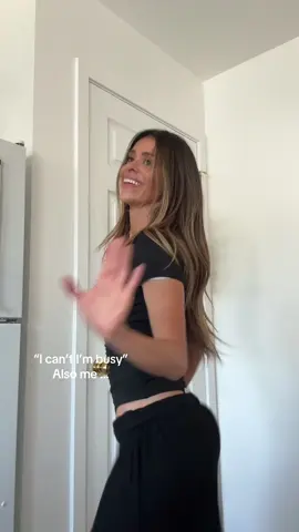 A list of things I need to be doing and here I am sweating, trying to learn dances…#momtok 