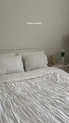 just a girly who gets to decorate her room however she wants #nyc #nycapartment #nycapartmenttour #roomdecor #RoomTour #housedecor 