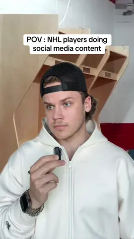 NHL players doing social media content 😂 #hockey #NHL #hockeytiktoks #hockeyplayer #pov #funny 