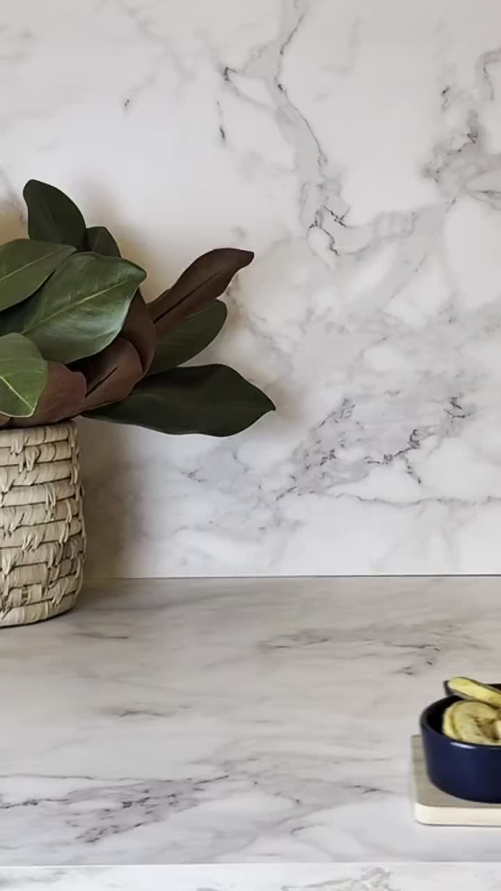 🧀✨ Petiscar nunca foi tão charmoso O conjunto com 3 petisqueiras da Lyor e bandeja de bambu é perfeito para receber com estilo Combinação de praticidade e beleza que transforma qualquer encontro em um momento especial Já imaginou essa composição na sua mesa #LyorNaMesa #PetisqueiraComEstilo #DecoracaoAfetiva #BandejaDeBambu #ReceberBem #MesaPostaCriativa #DetalhesQueEncantam #CharmeNaMesa #TikTokReceber #PinterestDecor #ShortsMesaPosta #DecorGastronomica #LyorB2C #EstiloNatural #MesaComCharme