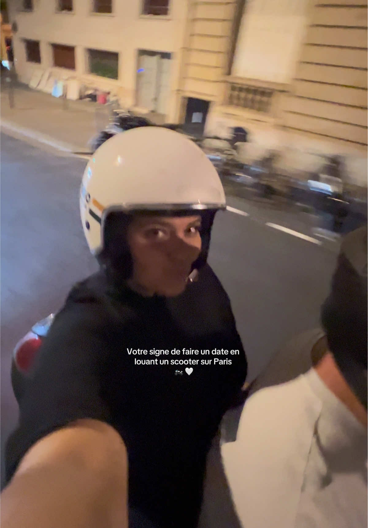 Best date 🏍️🤍 #datenight #date #dateideas #paris #scooter #couple #loveyou 