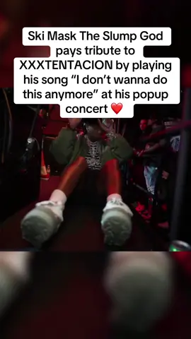 Song gives me chills icl 🤩 #skimasktheslumpgod #xxxtentacionfan #idontwannadothisanymore #music #rap #liveperformance #viral 