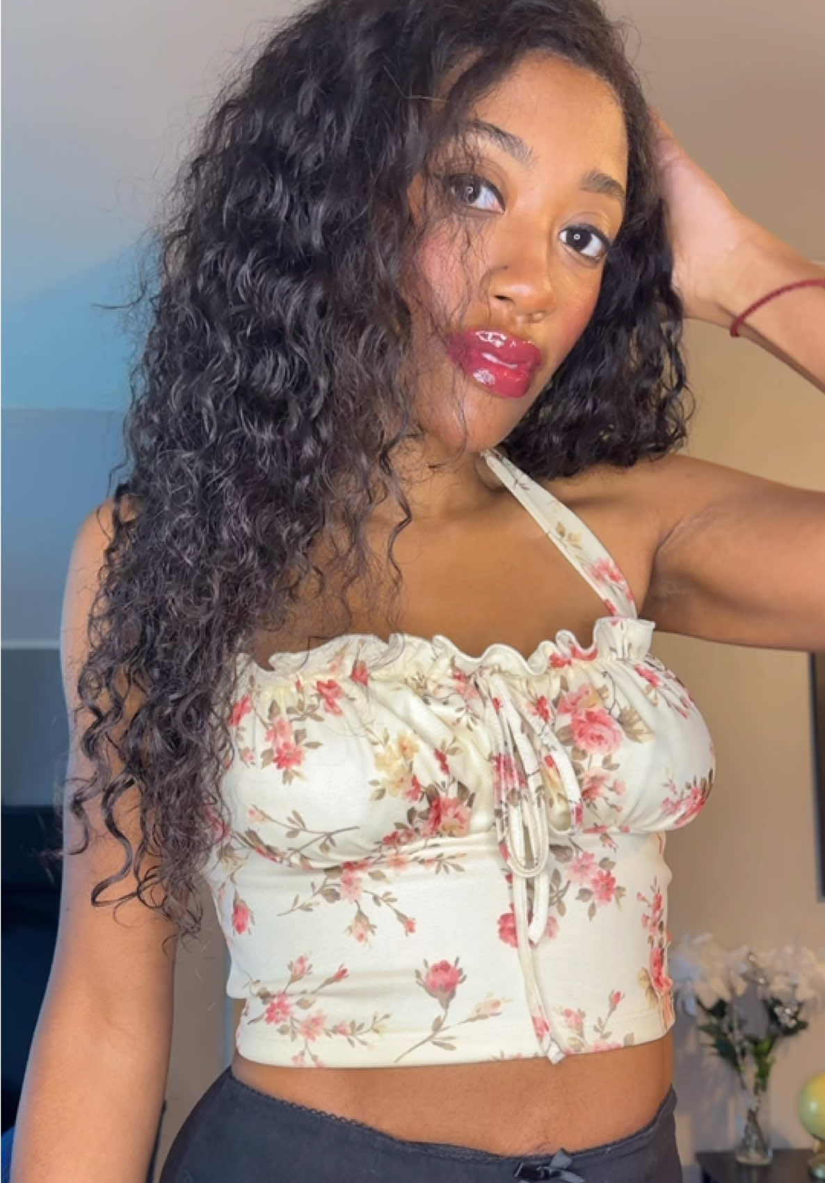 I’m a sucker for a floral print🌸 🥰  Like the look? Shop the link!🛍️🛒 [I’m wearing XS] 5’4 115lbs