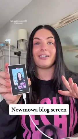 Standing out as a content creator in 2025 means filming high-quality content 💅🏼 #backcameramonitor #contentcreatortips #contentcreationtips #contentcreatormusthaves 