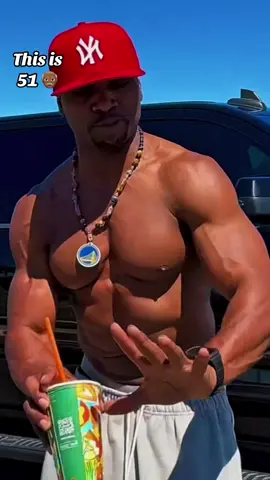 Song credit : @SaigeMichael on repeat right now at the gym ‼️Banger 😎 Live your life and post … I suppose to be in Vegas with @mrdaddy and the fellow’s but plans change last minute. So I’m off to the gym. Have fun brothers . #vibes