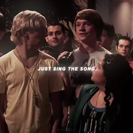 #DEZ - our iconic red diva I not my audio!! I #ausllyfav #francesca #blowthisup #foryoupage 