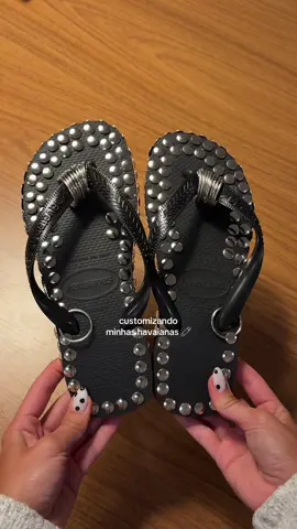 Novos acessórios para minha havaianas 🧷 #customizacao #havaianas #fyp 