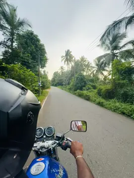 හිමින් යන ඒවා 💀🖤 #srilanka #🇱🇰 #teenage #viral #fyp #honda #hornet #hondahornet #hornet250 #dompe #TU 