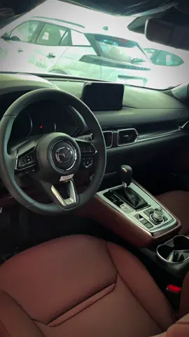 🚗 “Bước vào CX-8 mà tưởng mình đang ngồi phòng khách, thiếu mỗi bộ ấm trà với dĩa bánh khô!”😄 #MazdaCX8 #NoiThatCX8 #XeGiaDinh #MazdaVietNam #NoiThatXe #TraiNghiemXe #CX8 