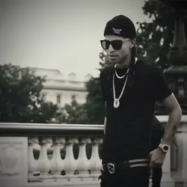 el verdadero amor esta tan cerca. 💘 #arcangel                      #enamorado  #lyrics_songs               #lamaravilla  #meprefieresami             #paratibb 