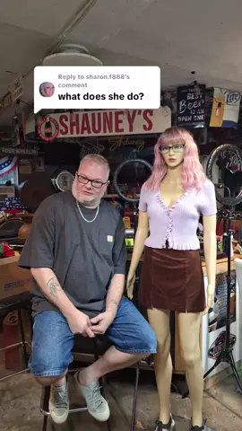 Replying to @sharon.f888 #theshauneyshow #shauney #mannequin #taylorswift 