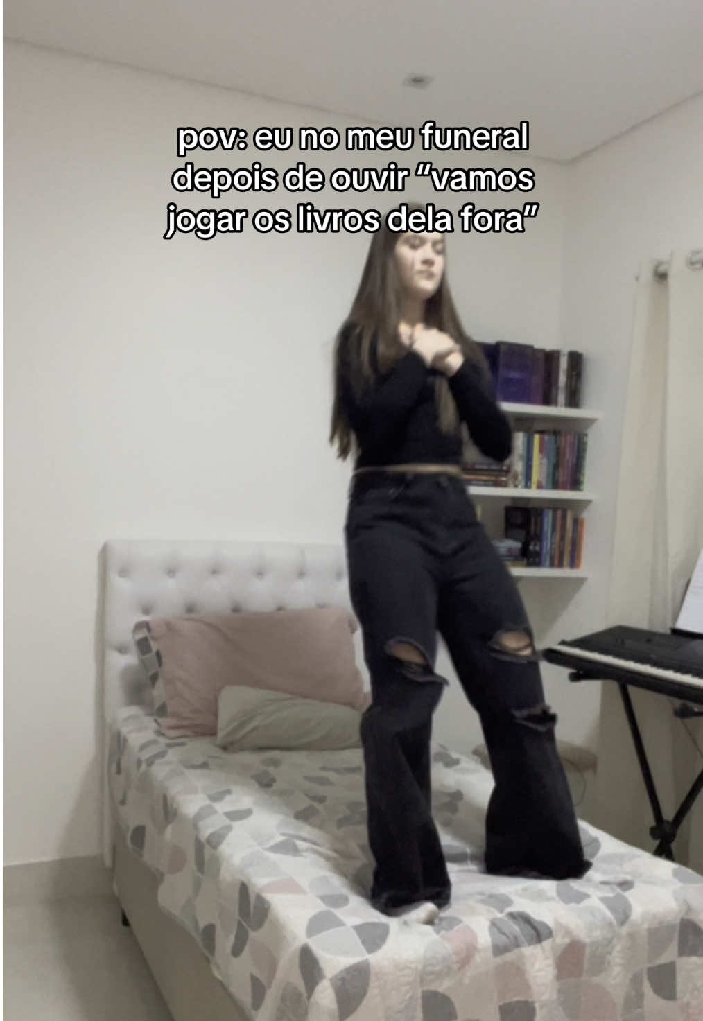 KAKKAKAKKAKAKAKKA ib: @Vinício Souza #creatorsearchinsights #booktokbrasil #BookTok #fyp #fypシ #humor #livros 