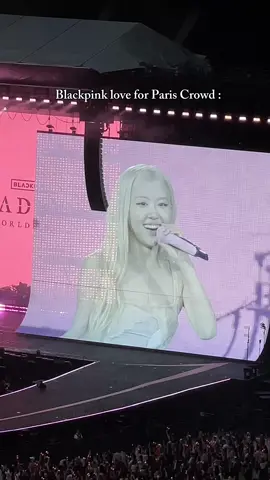 They love Paris crowd so much!! #blackpink #deadlineparis #deadline ##deadlinetour #blackpinkinparis #blinks #rosé #jennie #jisoo #lisa 