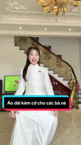 Yêu đời thêm lần nữa, nghe nhạc như sống lại cái tuổi 18 vậy😍#aodaitruyenthong #aodaivietnam 