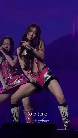 โจริญกับ like you คือสะใจนี่มาก ขออภัยในความเชียร์มวย มันอินจัด 5555555555 #jorin4eve #4EVE  #XOXOmultiverseConcert #SUNSUPresentsXOXOmultiverseConcert