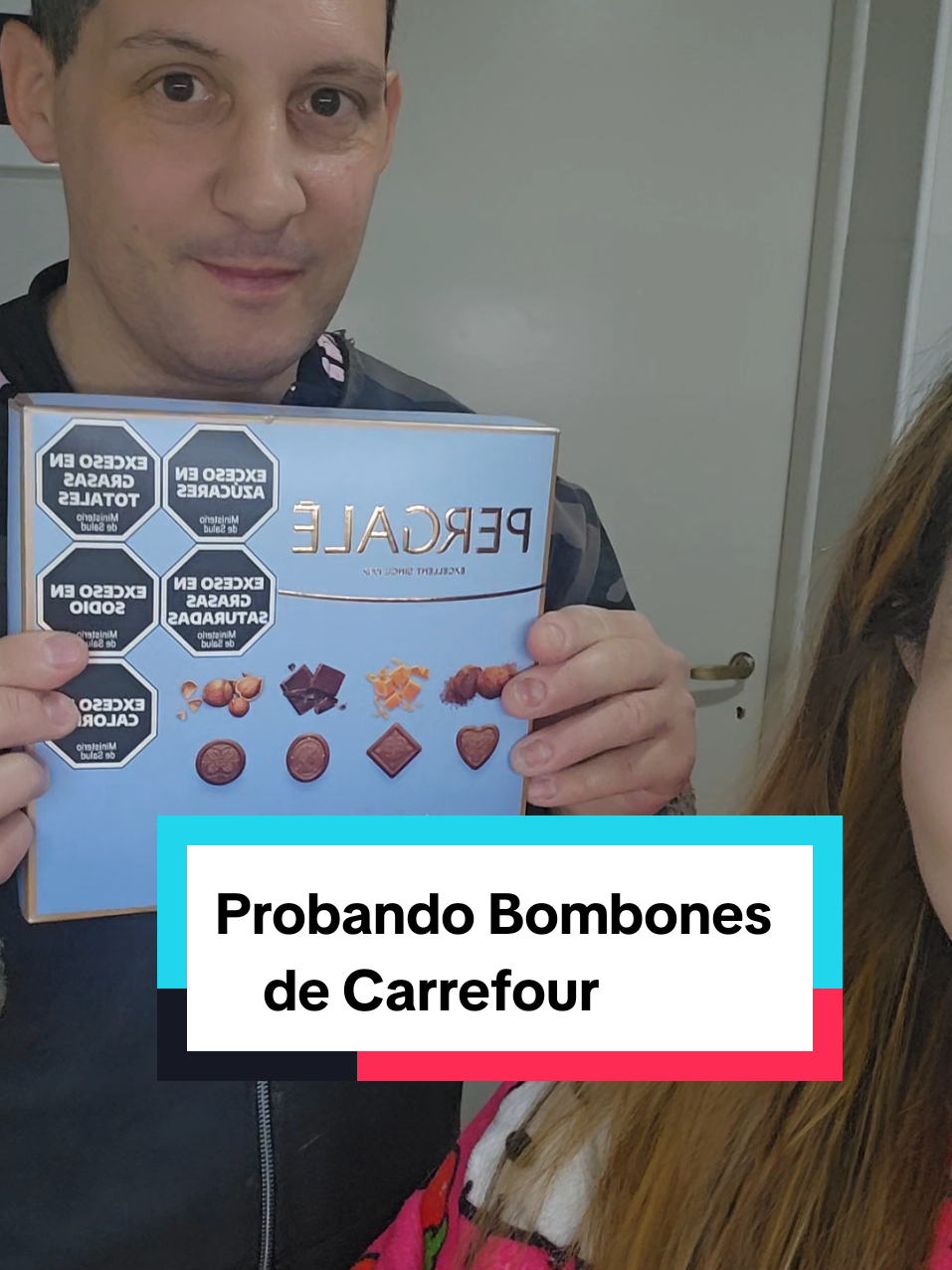 Probamos los bombones de Carrefour y la verdad que nos sorprendieron gratamente 😊🍫 #probandocomida #golosinas #carrefour #couple #parejasgoals 